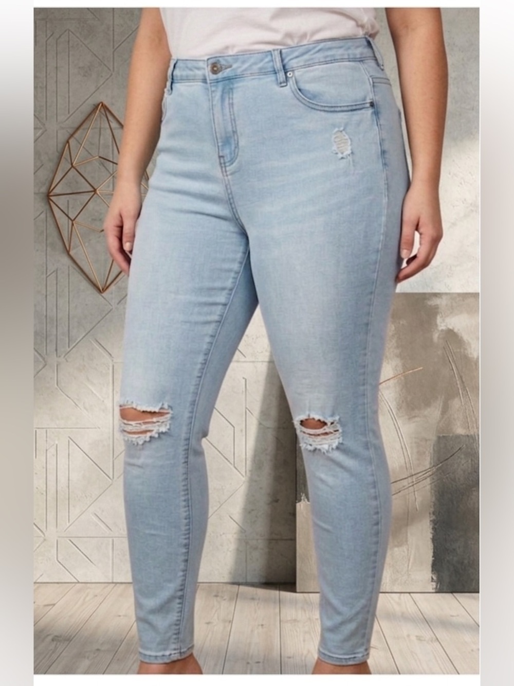 URBAN PLANET light wash denim Rio hi Rise push up skinny jeans distressed ripped